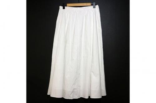 エスペラックのコットンタイプライター刺繍ロングスカート