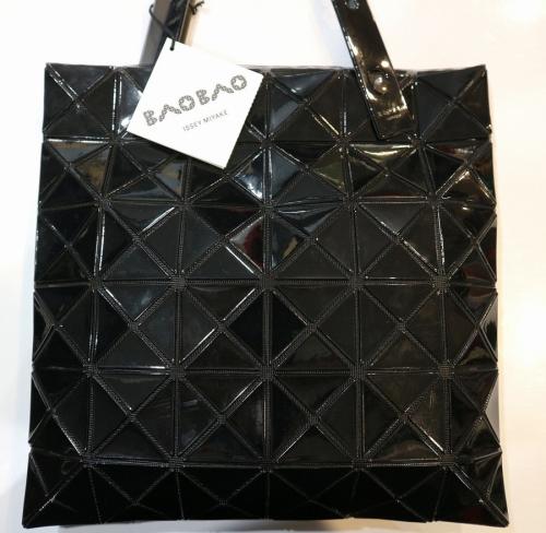 BAOBAO ISSEYMIYAKEのﾊﾞｵﾊﾞｵｲｯｾｲﾐﾔｹ