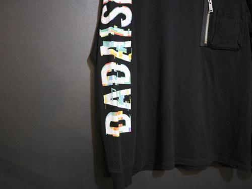 GRAPHIC PRINT L/S TEEの19AW