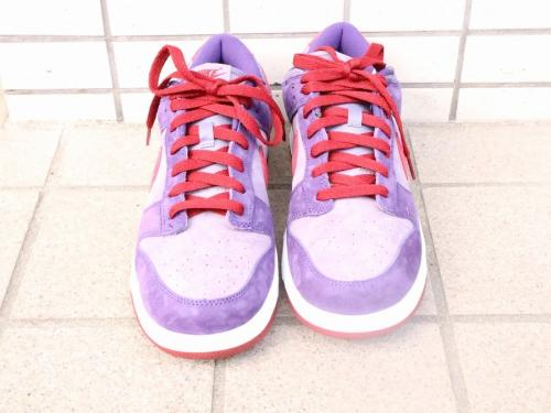 ナイキのDUNK LOW SP PLUM