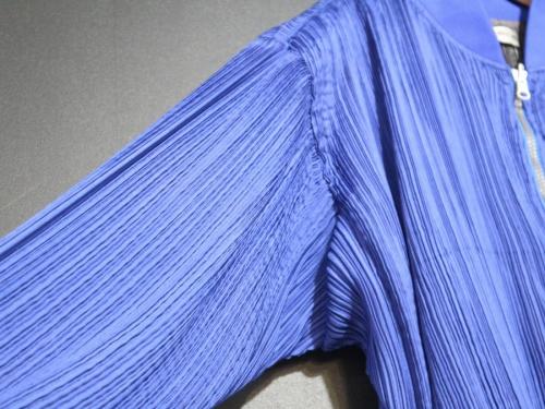 プリーツボンバージャケットのトレファクスタイル江古田店