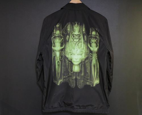 シュプリーム×ハンス・リューディ・ギーガーのCoaches Jacket