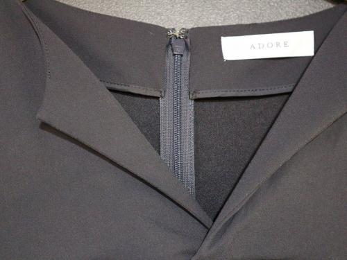 アドーアのポアリージョーゼットワンピース