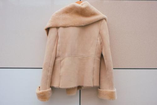 マックスマーラのムートンジャケット