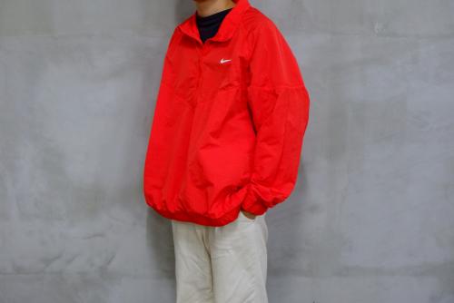 ナイキ×ステューシーのU NRG BR WINDRUNNER