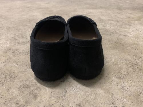 エンダースキーマのslack ローファー