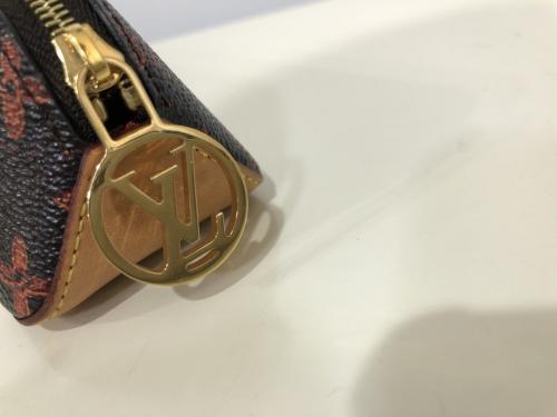 トゥルース・エリザベット マロンのキャットグラム 19リゾートコレクション