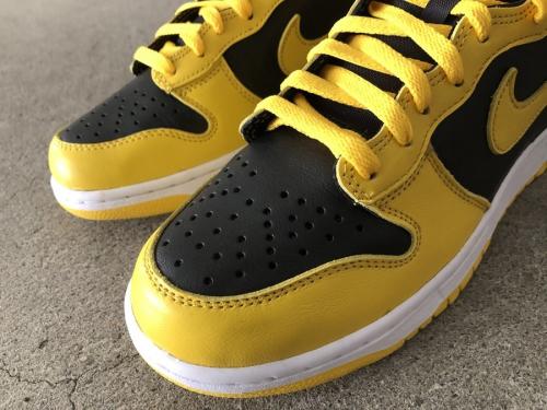 スニーカーのNIKE