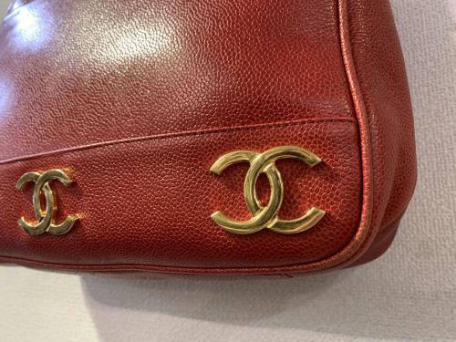 シャネルのトルプルココショルダーバッグ