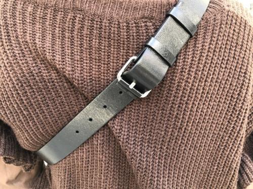 メタルロゴレザーボディーバッグのブランド買取