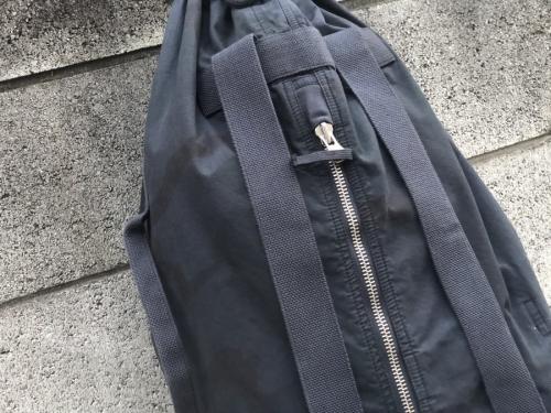 ストーンアイランド×シュプリームのCamo Backpack