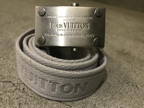 インポートブランドのLOUIS VUITTON 　