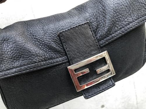 フェンディのミニマンマバケット