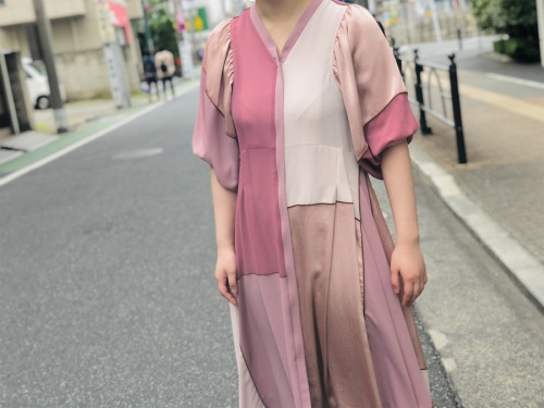 フェミニンブランドのfur fur