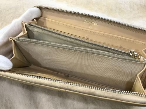 キャビアスキンロングウォレットのブランド買取