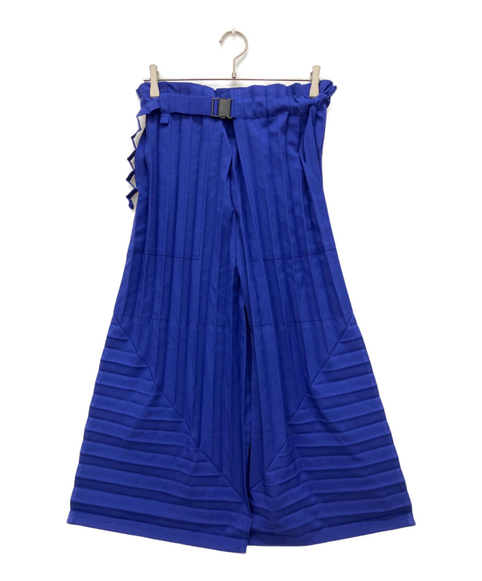 【再値下げ】me ISSEY MIYAKE BELT PLEATS・ネイビー me ISSEY MIYAKE / ミーイッセイミヤケ】COLOR PLEATS BOTTOM | 日常に