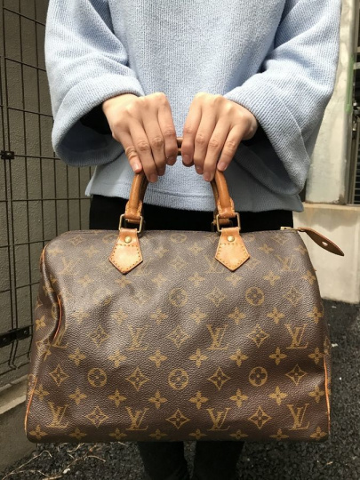 「ラグジュアリーブランドのLOUIS VUITTON 　 」