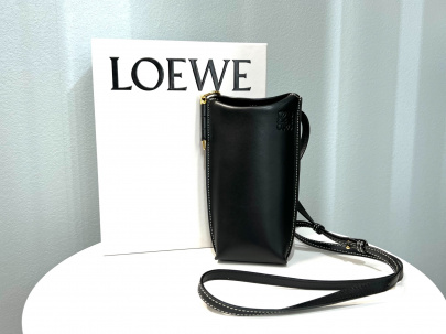 「インポートブランドのLOEWE 」