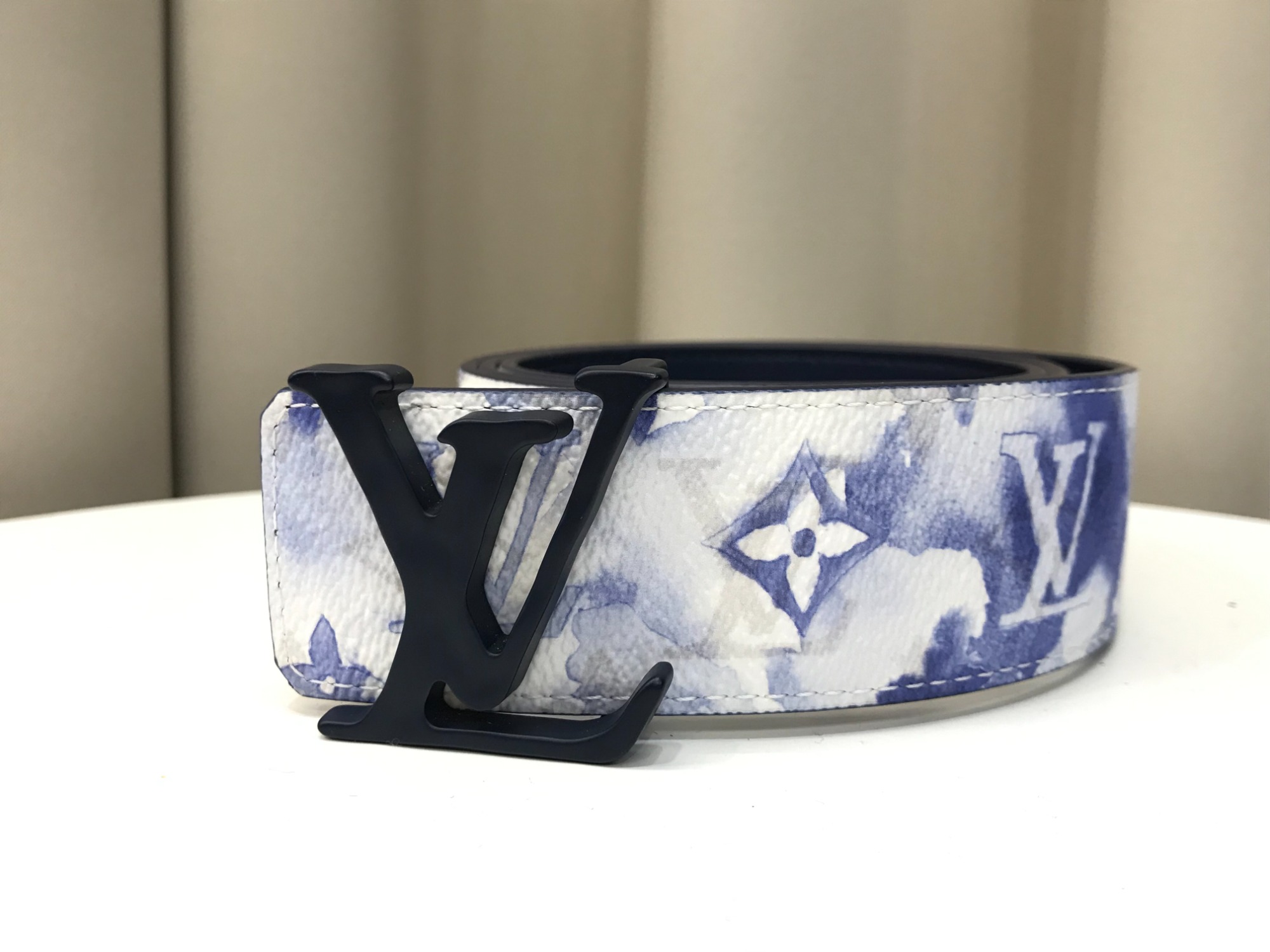 louis vuitton reflective belt