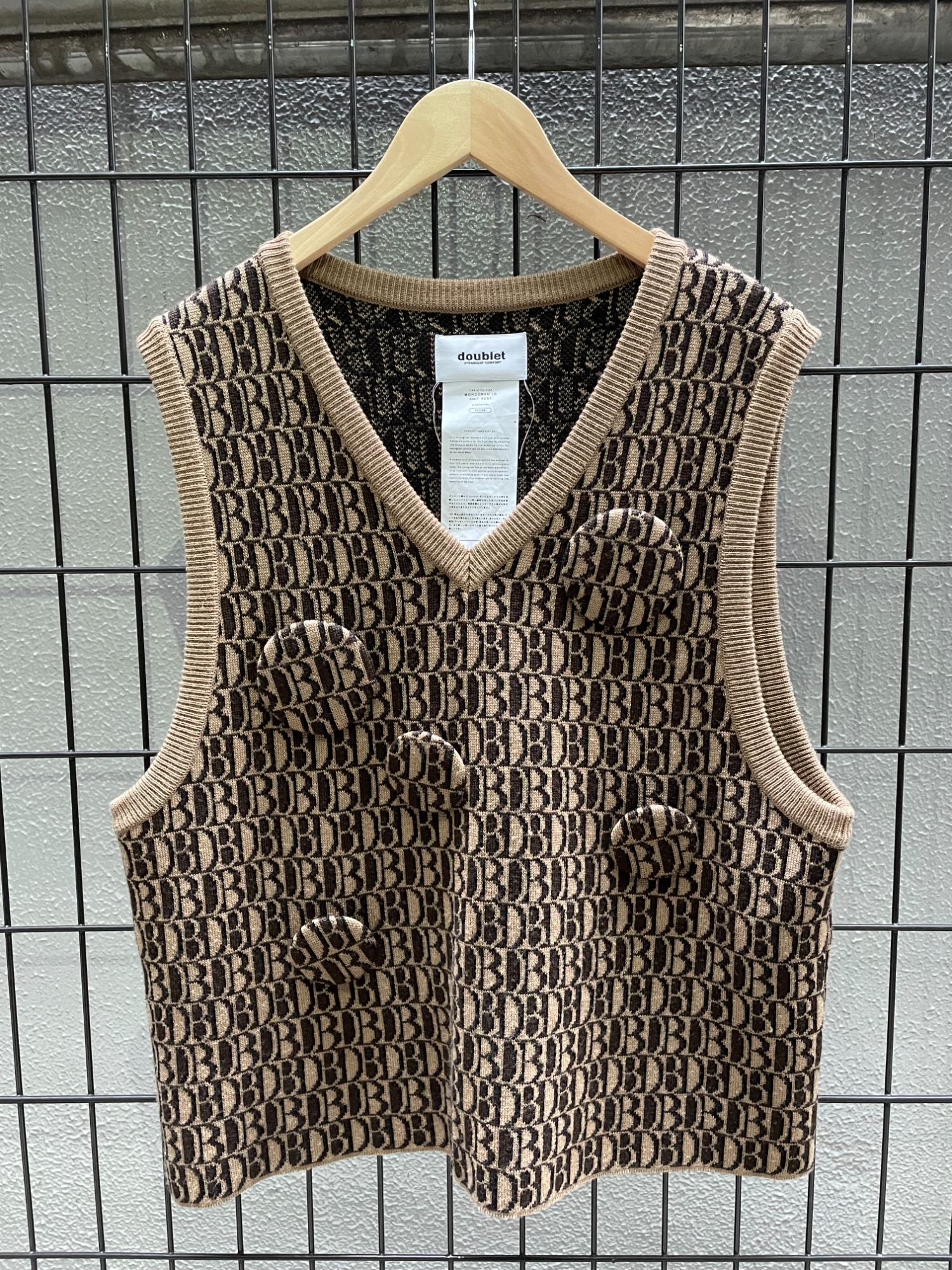 【doublet / ダブレット】MONOGRAM JQ KNIT VEST