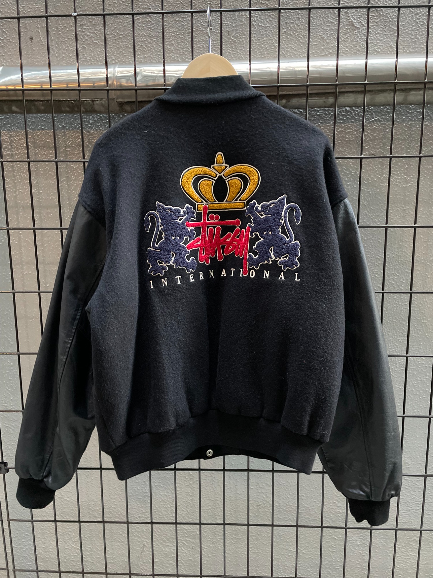 ストリートブランド【stussy/ステューシー】より90'sスタジャンの買取