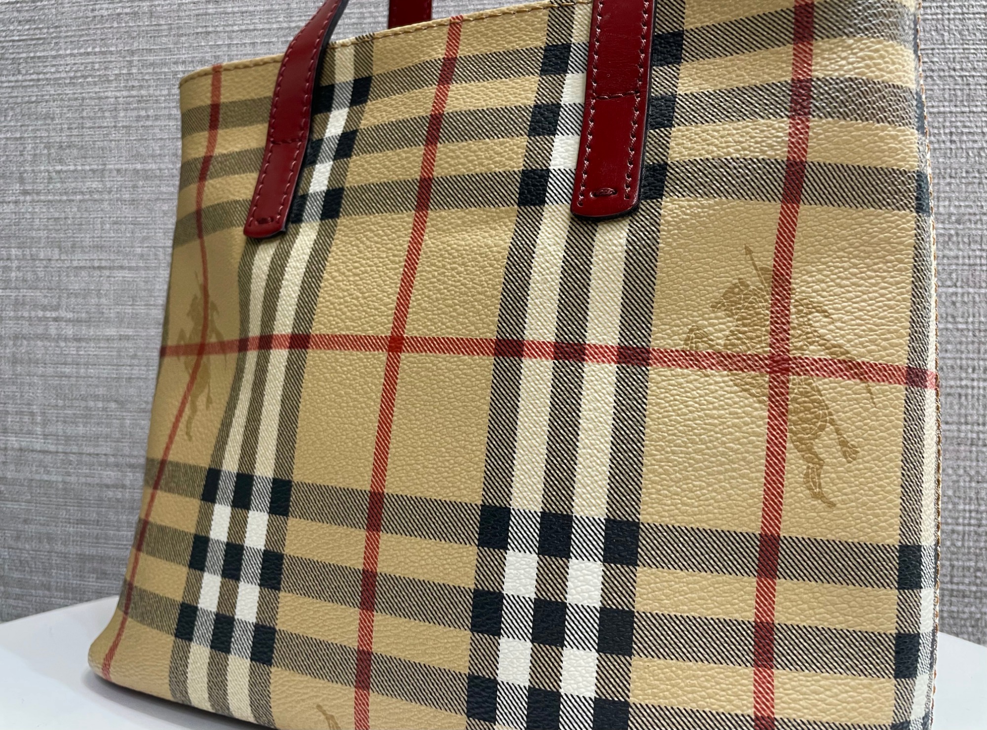 BURBERRY LONDON/バーバリー ロンドン】より【シャドーホース