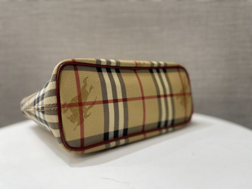BURBERRY LONDON/バーバリー ロンドン】より【シャドーホース