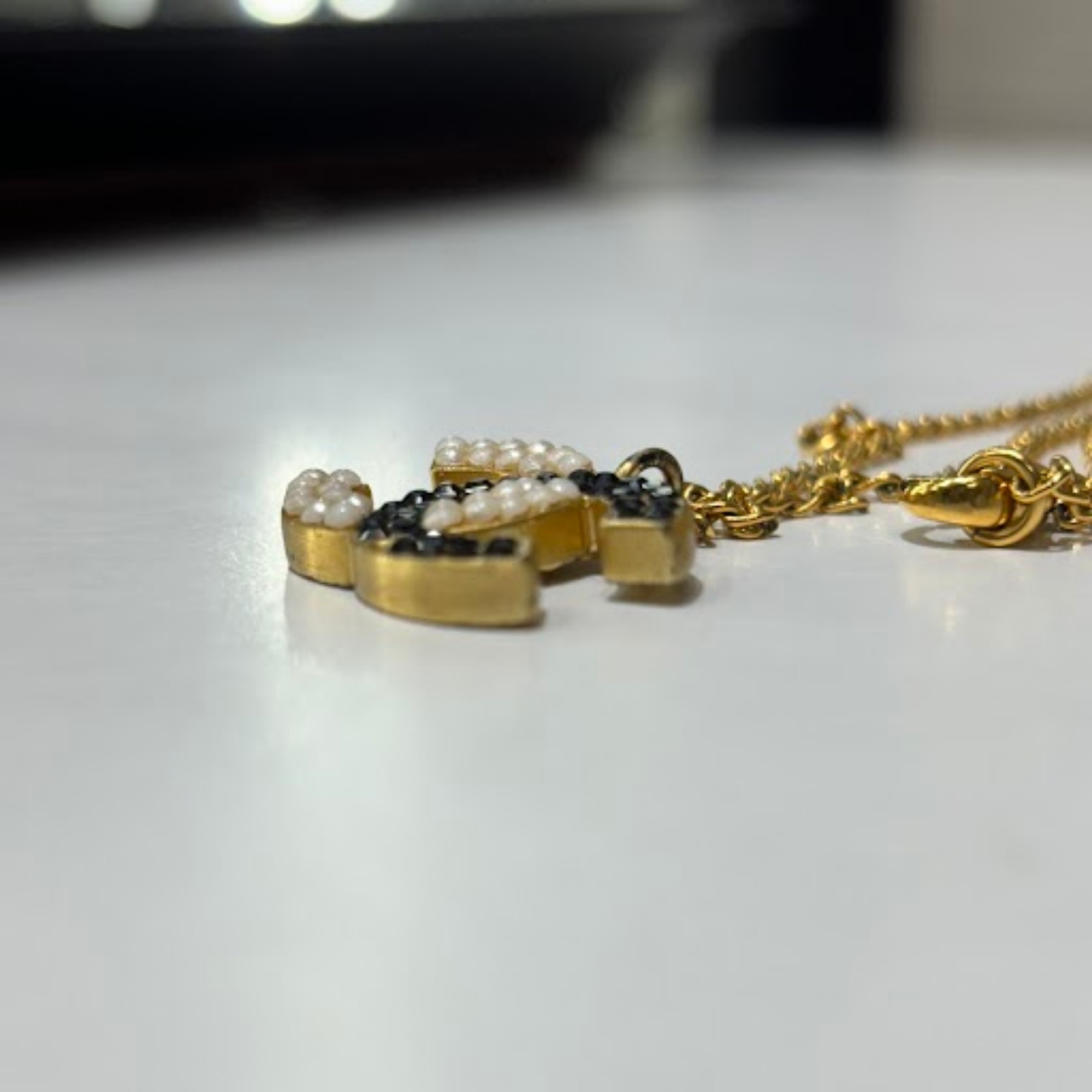 CHANEL/シャネル】より【ココマークラインストーンネックレス】が買取 
