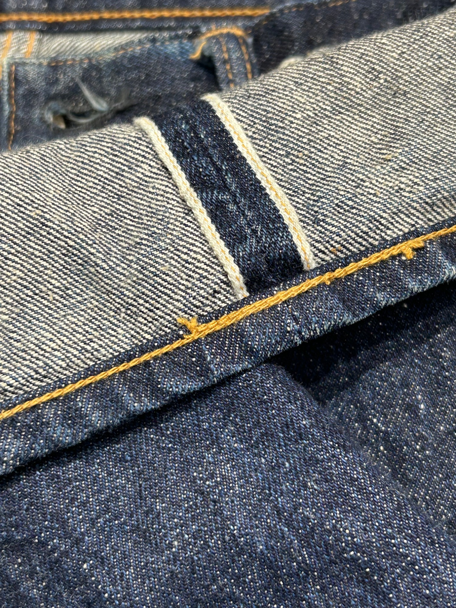 WAREHOUSE/ウエアハウス】より【Lot 800 ストレートデニムパンツ】を