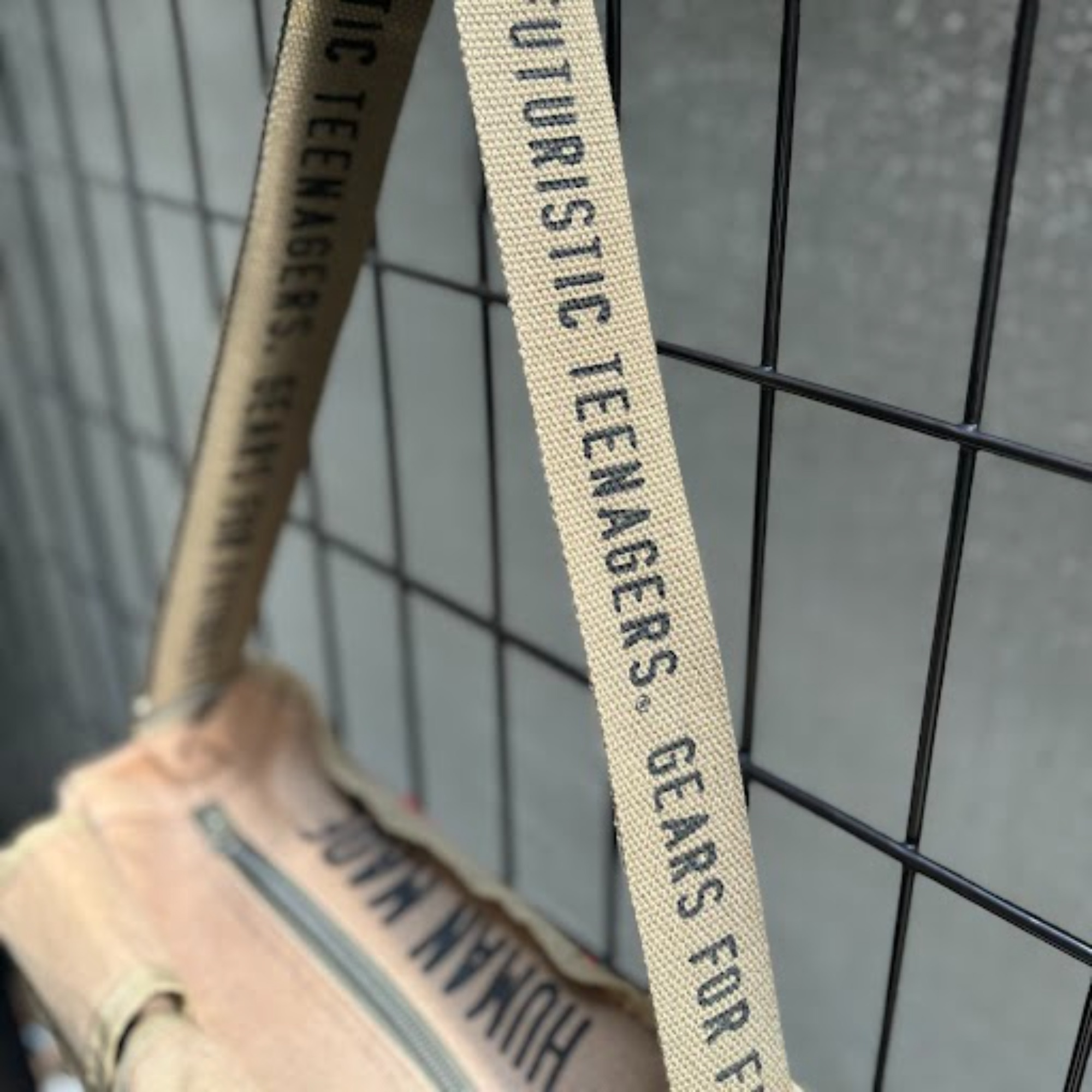 HUMAN MADE カモプリント ショルダーバッグ HUMAN MADE/ヒューマンメイド】より【ミリタリーカモモチーフ