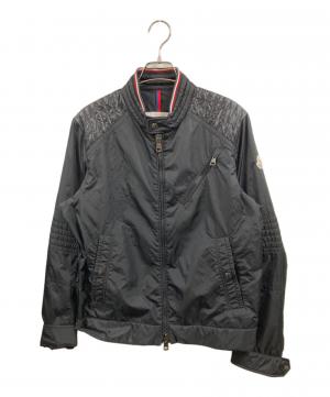 「ラグジュアリーブランドのMONCLER 」