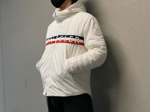 ダウンジャケット