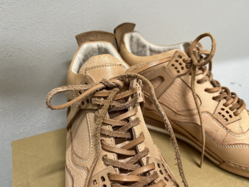 スニーカーのHender Scheme