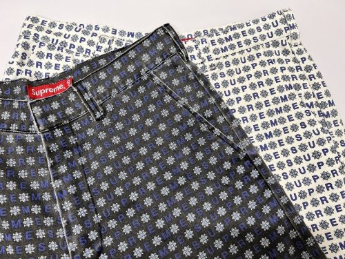 ストリートブランドのSUPREME