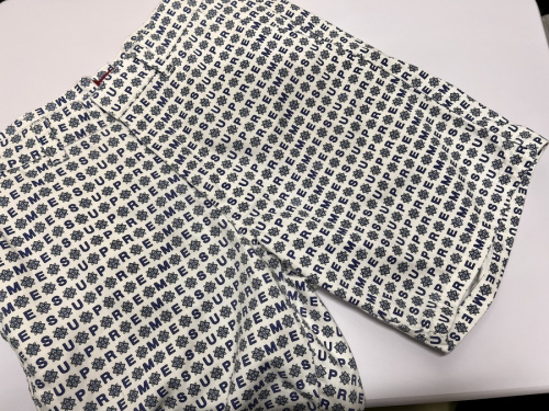 シュプリームのデニムパンツ　ワークパンツ