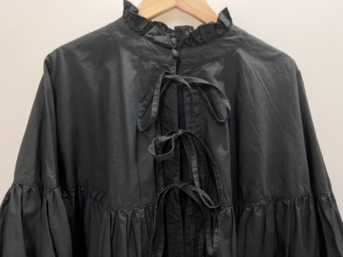 フリルカラーギャザーブラウス　のレディース　八王子　買取