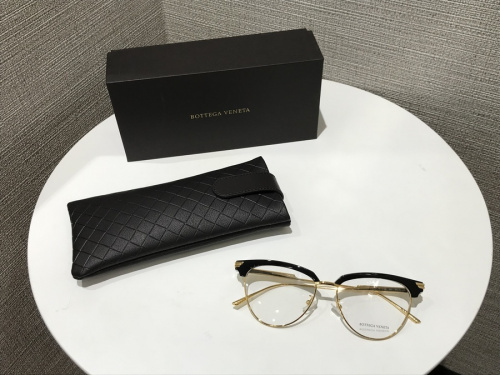 アイウェアの買取入荷　八王子