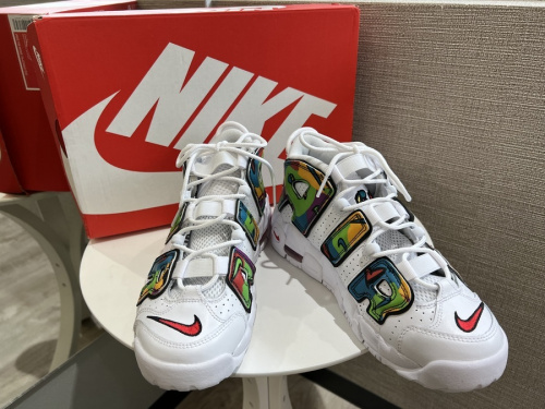 スニーカーのNIKE