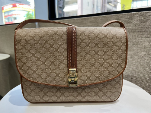 CELINEのセリーヌ