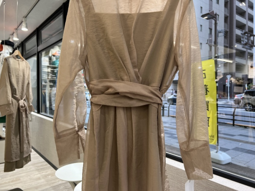 シアーレイヤードワンピースの八王子　買取