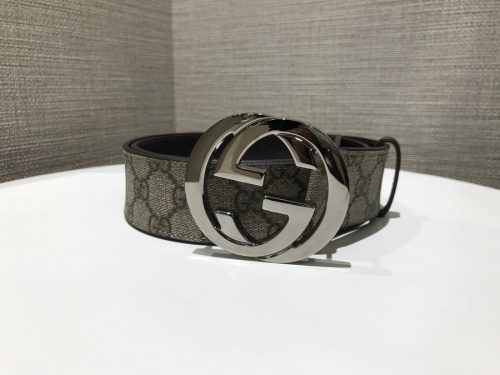 グッチのインターロッキングベルト