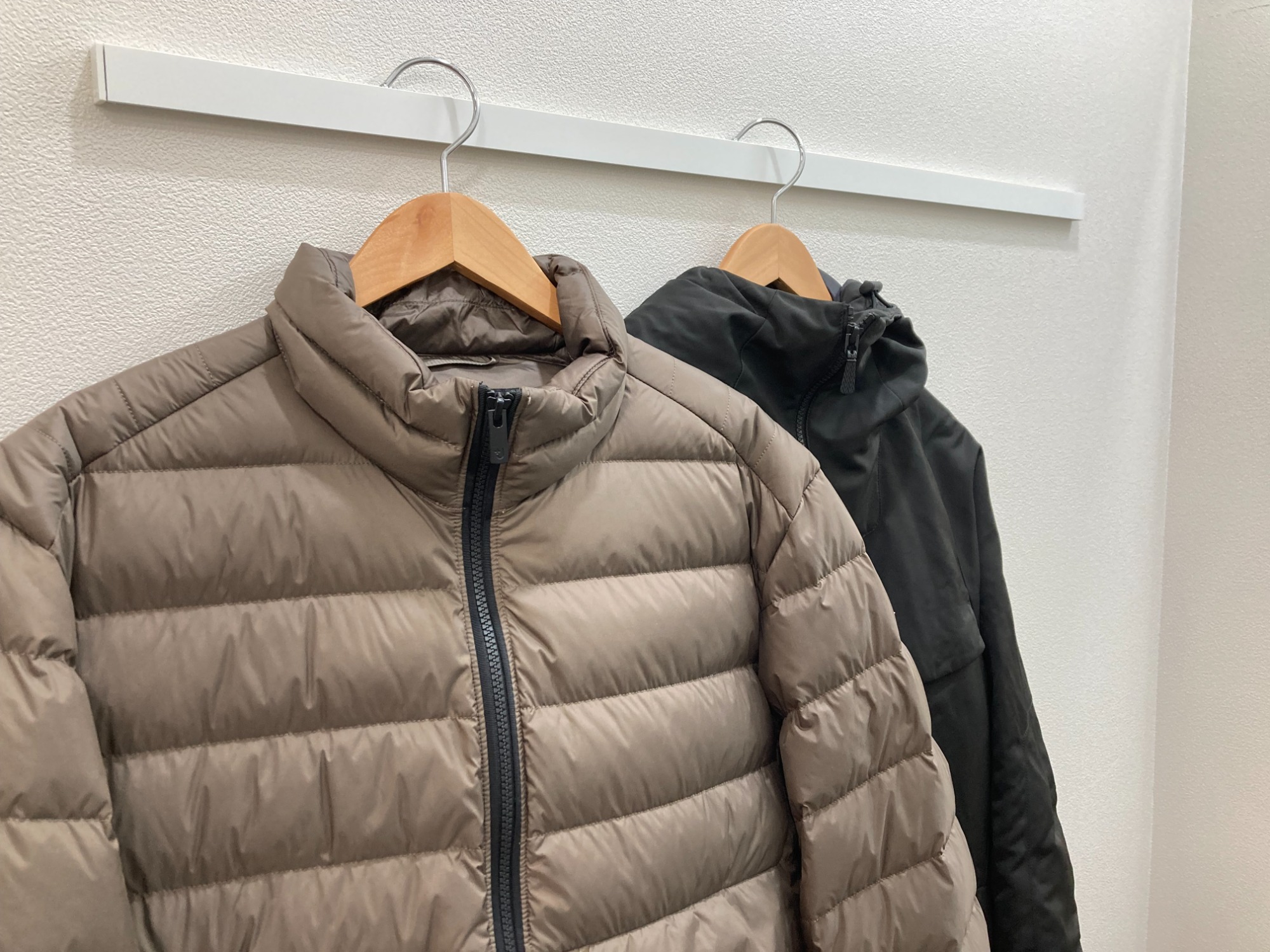 UNIQLO/ユニクロ】のコラボアウターをご紹介[2022.11.25発行]｜トレ