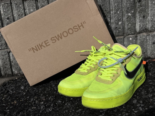 ストリートブランドのNIKE×Off-White