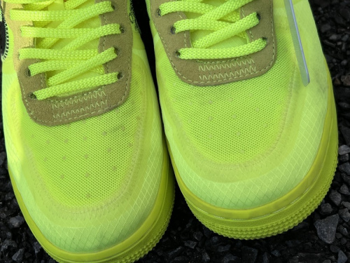 AIR FORCE 1 VOLT　のヴァージルアブロー　コラボ　名作