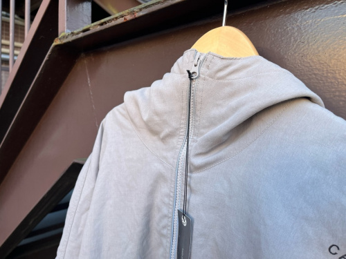 シーイーのフーデットオーバーサイズジャケット ストリート