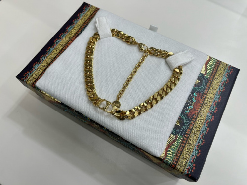 Christian Diorのクリスチャン ディオール