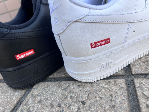 シュプリーム x ナイキのコラボ