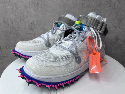 NIKE×Off-Whiteのナイキ×オフホワイト