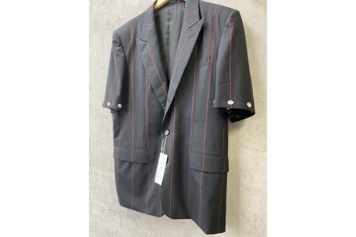 リトルビッグのテーラードジャケット