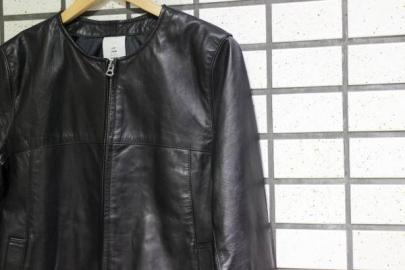 「メンズのトップス 」